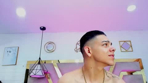 Snapshot of kim69_and_noah chatting on February 2026 12:48:02 PM cherry online show from February 2026 12:48:02 PM