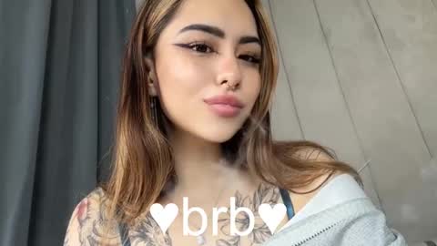 Snapshot of kim_brownie chatting on October 2025 05:02:02 AM Kim online show from October 2025 05:02:02 AM