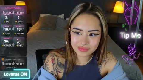 Snapshot of kim_brownie chatting on November 2025 08:14:02 AM Kim online show from November 2025 08:14:02 AM