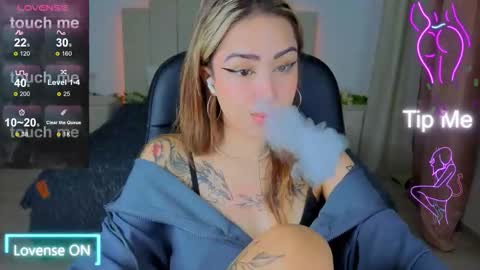 Snapshot of kim_brownie chatting on November 2025 05:19:02 AM Kim online show from November 2025 05:19:02 AM