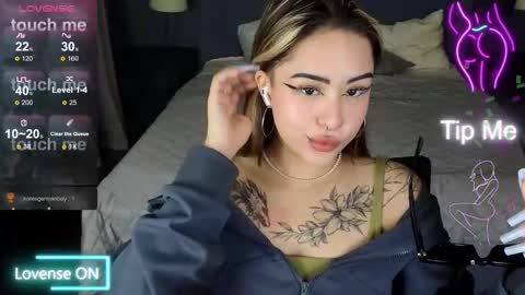 Snapshot of kim_brownie chatting on November 2025 05:33:01 AM Kim online show from November 2025 05:33:01 AM