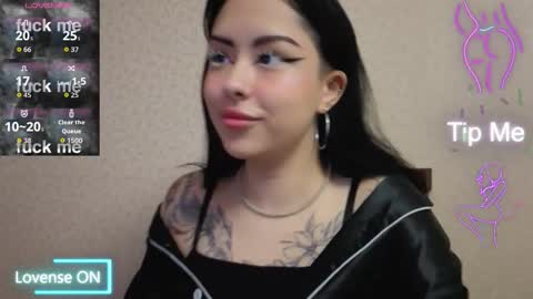 Snapshot of kim_brownie chatting on February 2026 06:12:02 AM Kim online show from February 2026 06:12:02 AM