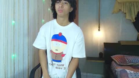 Snapshot of kim_curly_ chatting on March 2026 04:23:01 PM KIM online show from March 2026 04:23:01 PM