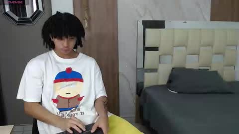 Snapshot of kim_curly_ chatting on March 2026 01:50:02 PM KIM online show from March 2026 01:50:02 PM