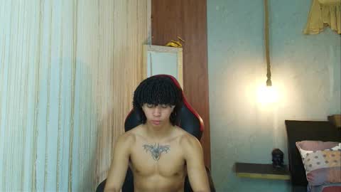 Snapshot of kim_curly_ chatting on March 2026 02:20:01 PM KIM online show from March 2026 02:20:01 PM