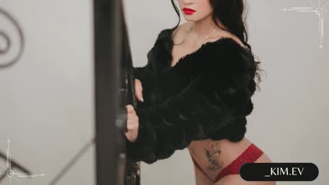 Snapshot of kim_ev chatting on January 2025 08:11:02 AM Kim online show from January 2025 08:11:02 AM