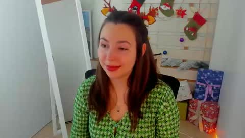 Kim online show from December 2025 01:51:01 PM