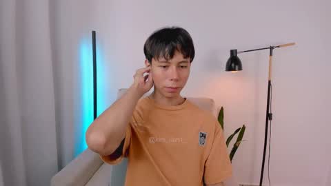 Snapshot of kim_lian2 chatting on February 2026 01:53:02 PM Kim Lian online show from February 2026 01:53:02 PM