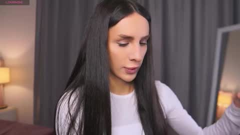 Kim Oberlin online show from November 2025 11:10:01 AM