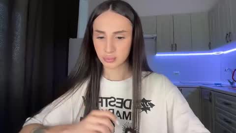 Kim Oberlin online show from March 2026 12:23:01 PM