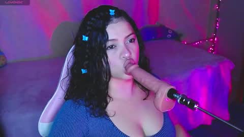 Kim Mishell  online show from October 2025 07:49:02 AM