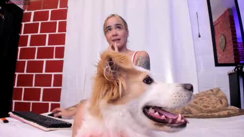 Kim  Yuk online show from November 2025 12:42:02 AM