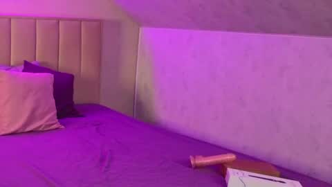 kimberlly_smith online show from June 2026 11:21:01 PM