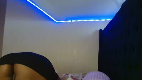 Snapshot of kimberly_chloe chatting on July 2026 07:58:01 AM Kimberly online show from July 2026 07:58:01 AM