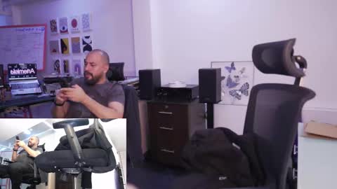 Kimberly 1200-1900 GMT-5 online show from October 2025 07:14:01 PM