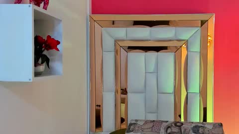        online show from December 2025 07:20:02 PM