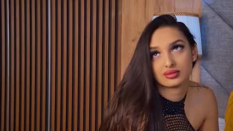 Kimberly online show from December 2025 05:27:01 AM