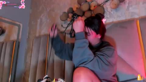  KIM  online show from February 2026 03:02:01 AM