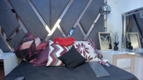 Kimy online show from April 2026 01:27:02 PM