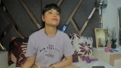 Kimy online show from April 2026 02:01:02 PM