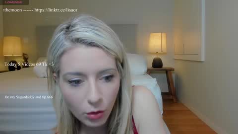 Snapshot of kimilee22 chatting on November 2025 05:09:01 PM Wolfs Girl online show from November 2025 05:09:01 PM