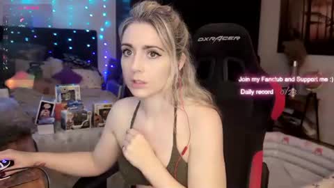 Wolfs Girl online show from July 2026 05:28:02 PM