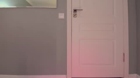 Kiki  online show from January 2025 10:45:01 AM