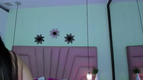 kimluna1 online show from March 2026 11:49:02 AM