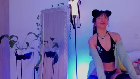 Kimm online show from October 2025 02:53:02 AM