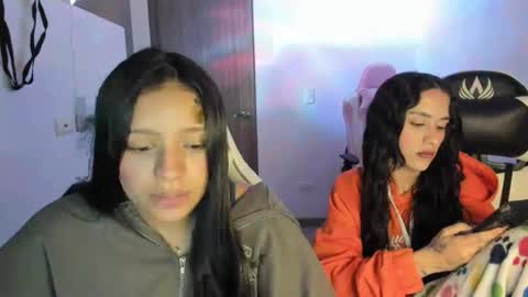 kimmi online show from December 2025 11:25:02 PM