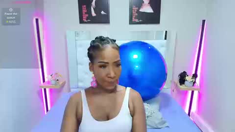 Kim online show from September 2025 01:01:01 PM