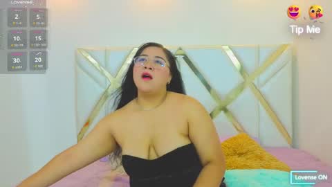 Kimmy  online show from May 2026 12:34:02 PM