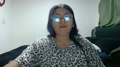 Kimmy online show from October 2025 02:17:02 AM