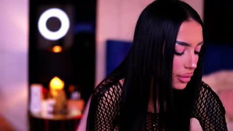 Kim online show from October 2025 02:06:02 PM