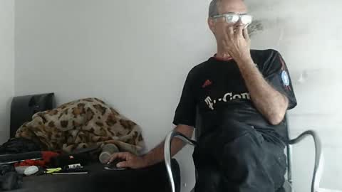 Snapshot of kimo372 chatting on October 2025 04:02:02 PM kimo372 online show from October 2025 04:02:02 PM