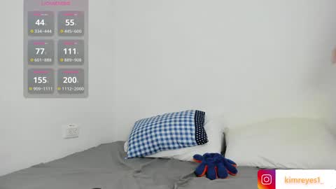 Snapshot of kimreyes1 chatting on January 2025 01:03:01 AM Kim  online show from January 2025 01:03:01 AM