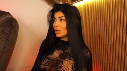 Andreea online show from November 2025 10:56:01 PM