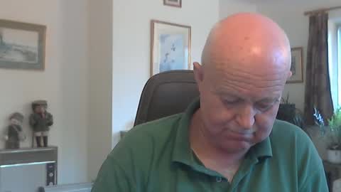 Snapshot of kindahairy4u chatting on September 2025 03:22:02 PM kindahairy4u online show from September 2025 03:22:02 PM
