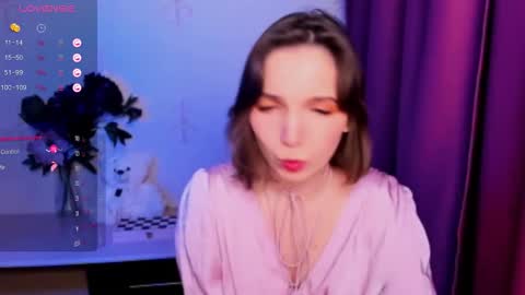 Hazel online show from January 2026 07:48:02 PM