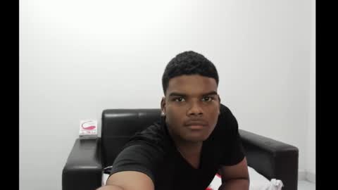 Snapshot of king_men2 chatting on January 2025 10:35:02 PM king_men2 online show from January 2025 10:35:02 PM