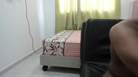 Snapshot of king_men2 chatting on March 2025 05:28:02 PM king_men2 online show from March 2025 05:28:02 PM