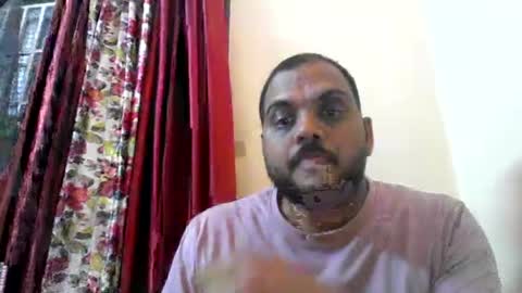 kingalpines1 online show from July 2026 05:50:01 PM