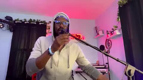 Snapshot of kingcorbra chatting on January 2025 01:41:01 PM KC online show from January 2025 01:41:01 PM