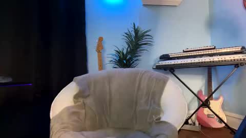 Snapshot of kingcorbra chatting on March 2025 06:58:01 AM KC online show from March 2025 06:58:01 AM