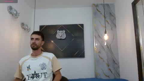 Snapshot of kingoftemptation chatting on March 2026 03:20:01 AM KING online show from March 2026 03:20:01 AM