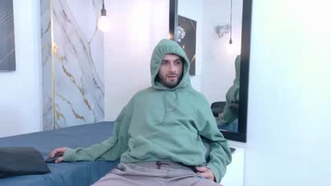 KING  online show from June 2026 03:00:01 AM