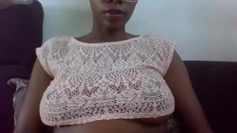 Snapshot of kingrena chatting on January 2026 07:00:01 AM Rena-sexy online show from January 2026 07:00:01 AM