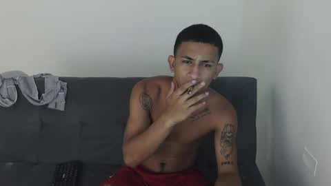 Snapshot of kings_latins chatting on June 2026 10:14:01 PM DOMINANT ALPHA KINGS online show from June 2026 10:14:01 PM