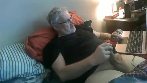 kingtongue10 online show from January 2025 01:49:01 PM