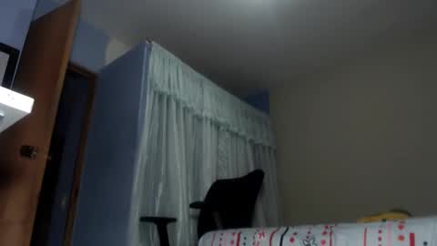 kinky_eli_ online show from December 2025 04:02:02 PM